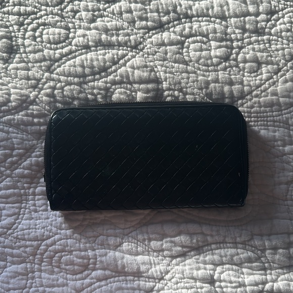 Bottega Zip Around Leather Wallet - Picture 7 of 11